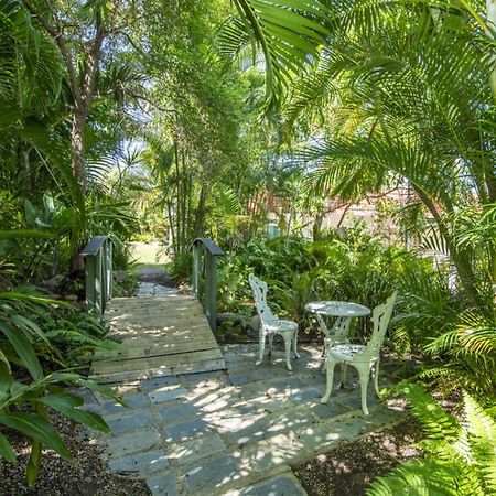 Affordable Island Escape! Queen Studio, Nelly Bay Exteriér fotografie